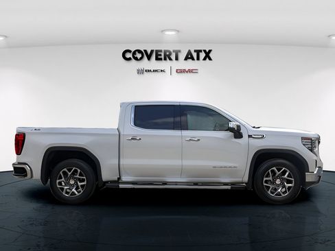 Used 2022 GMC Sierra 1500 SLT AWD/4WD image 8