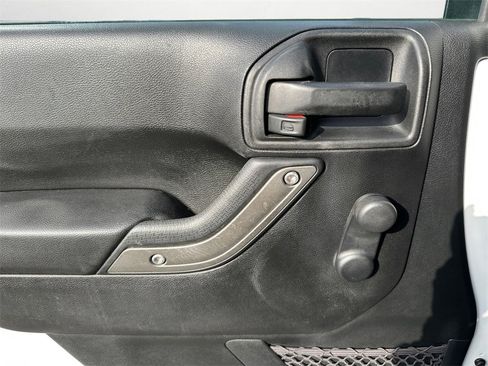 Used 2016 Jeep Wrangler Unlimited Sport image 23