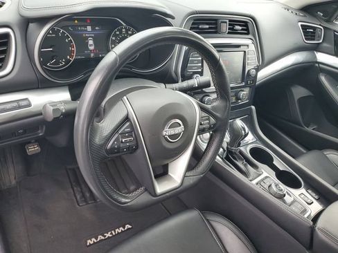 Used 2023 Nissan Maxima SL FWD image 17