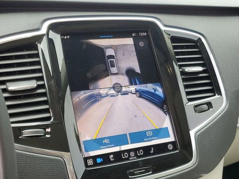 Certified 2024 Volvo XC90 B6 Plus w/ Protection Package Premier image 24