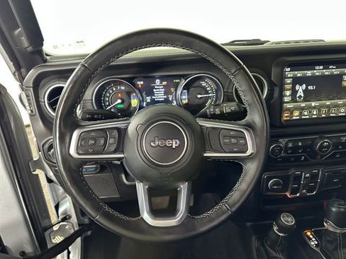 Used 2023 Jeep Wrangler Unlimited Sahara w/ Cold Weather Group AWD/4WD image 14