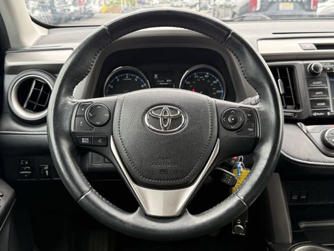 Used 2016 Toyota RAV4 XLE FWD image 18