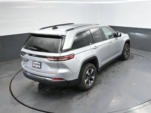 Used 2024 Jeep Grand Cherokee Limited 4xe AWD/4WD image 38