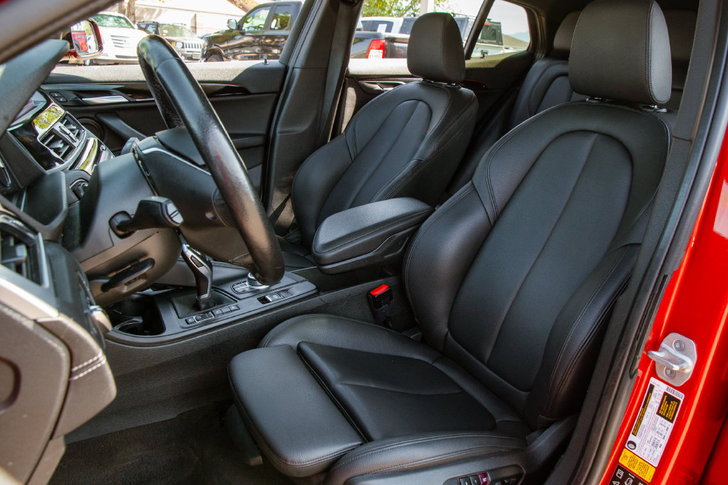 Used 2021 BMW X2 xDrive28i w/ Convenience Package AWD/4WD image 13