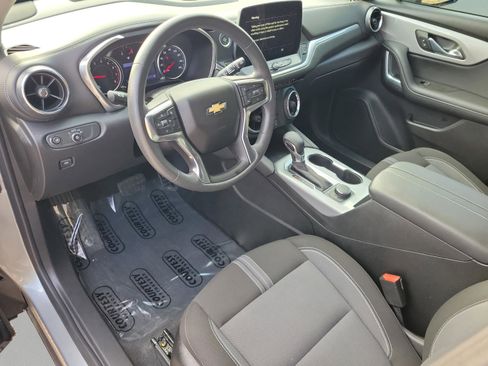 Used 2023 Chevrolet Blazer LT image 17