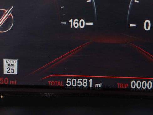 Used 2019 BMW 530i xDrive w/ Convenience Package image 16