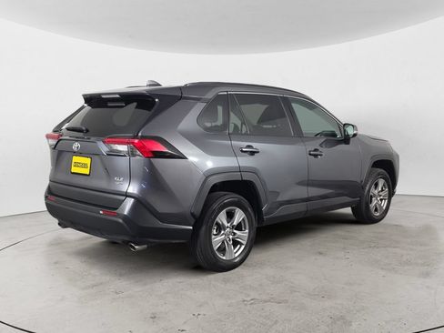 Used 2024 Toyota RAV4 XLE AWD/4WD image 5