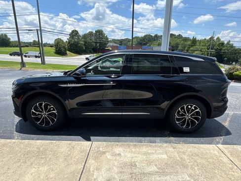 New 2025 Lincoln Nautilus Premier w/ Equipment Group 102A image 5