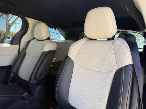 Certified 2026 Toyota Sienna Limited FWD image 19