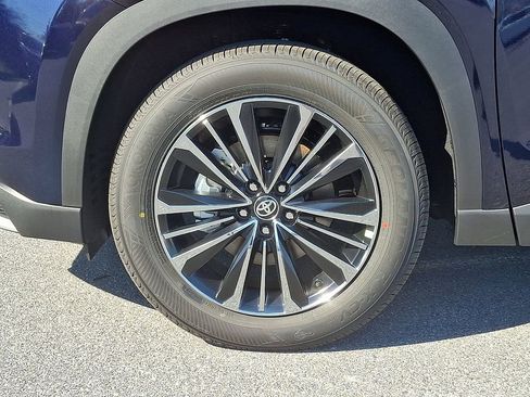 New 2026 Toyota Grand Highlander AWD Hybrid image 19