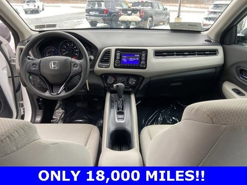 Used 2021 Honda HR-V LX image 24