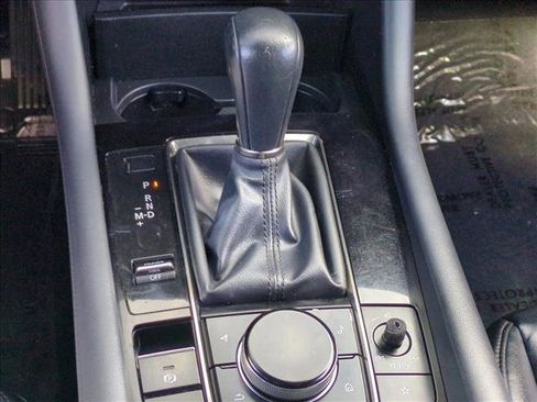 Used 2019 MAZDA MAZDA3 Hatchback w/ Preferred Package image 13