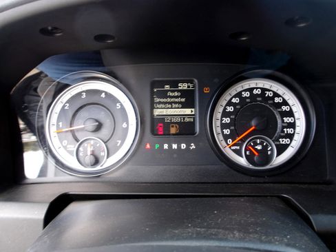 Used 2014 RAM 1500 Tradesman w/ Popular Equipment Group image 17