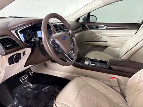 Used 2017 Ford Fusion Platinum AWD/4WD image 22