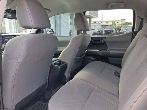 Used 2023 Toyota Tacoma SR5 RWD image 5