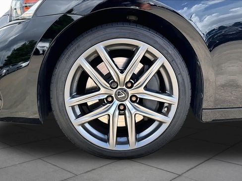 Used 2020 Lexus IS 350 F Sport w/ F Sport Package RWD image 10