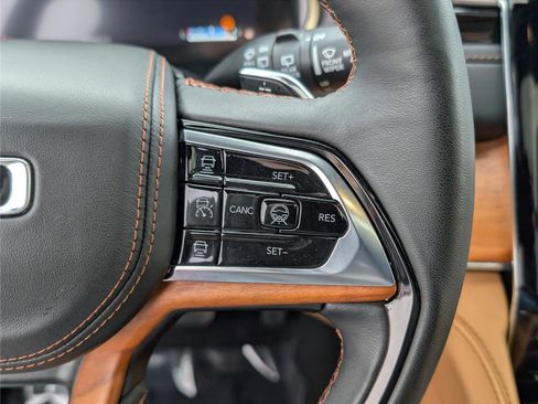 Used 2024 Jeep Grand Cherokee Summit image 25