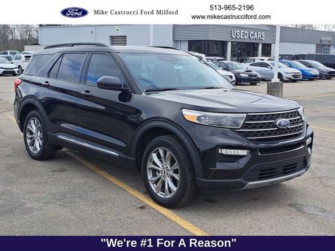 Certified 2021 Ford Explorer XLT w/ Equipment Group 202A image 7