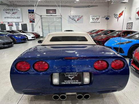 Used 2004 Chevrolet Corvette Convertible w/ Preferred Equipment Group RWD image 8