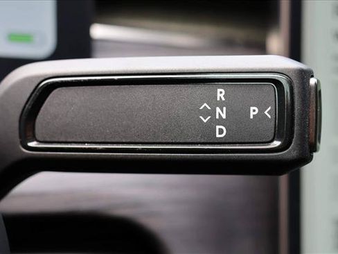 Used 2025 Rivian R1S Adventure AWD/4WD image 18