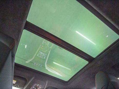 Used 2022 Lamborghini Urus image 58