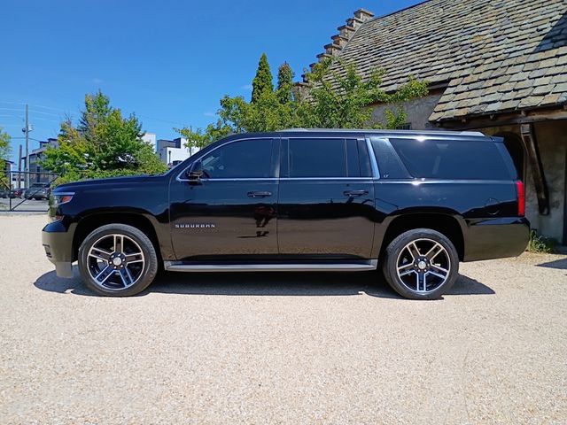Used 2015 Chevrolet Suburban LT RWD image 6