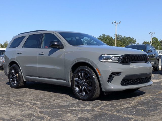Used 2025 Dodge Durango GT w/ Blacktop Package RWD image 2