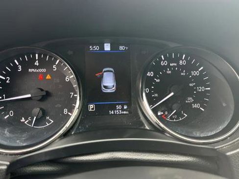 Used 2022 Nissan Rogue Sport SL FWD image 14