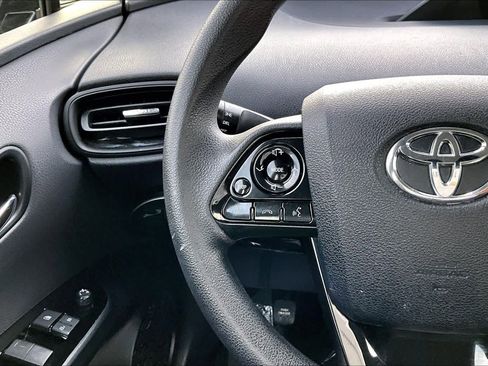 Used 2019 Toyota Prius LE image 22