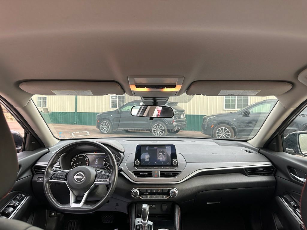 Used 2024 Nissan Altima 2.5 SR AWD/4WD image 27