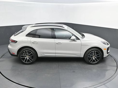 New 2026 Porsche Macan AWD/4WD image 33