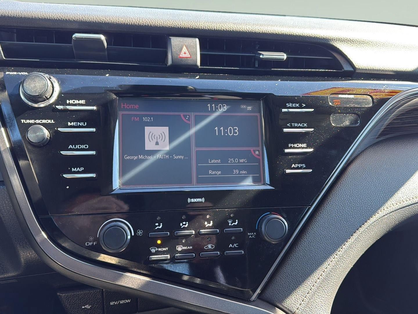 Used 2020 Toyota Camry LE FWD image 17