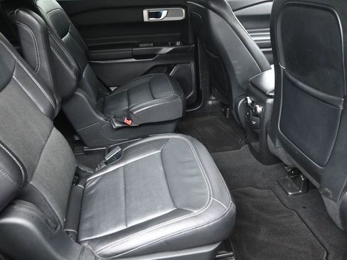 Used 2020 Ford Explorer Limited image 8