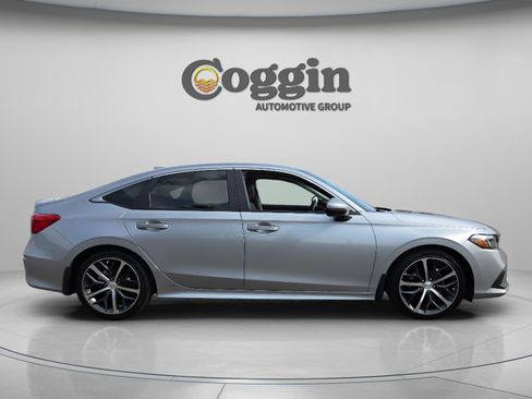 Used 2024 Honda Civic Touring image 7