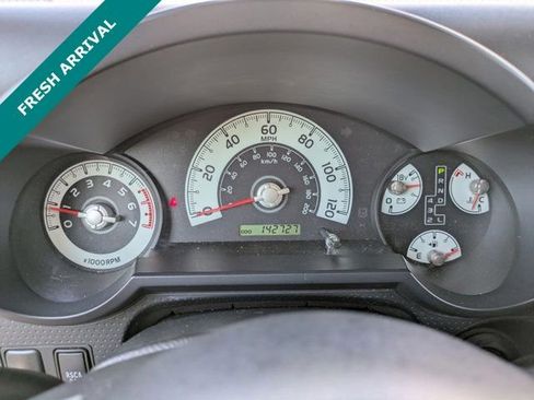 Used 2010 Toyota FJ Cruiser 4WD image 24