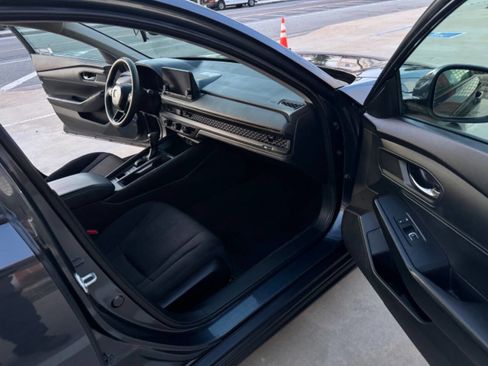 Used 2024 Honda Accord LX image 10
