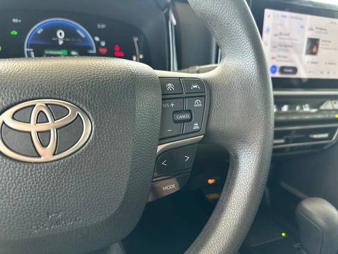 Certified 2025 Toyota Camry LE FWD image 28