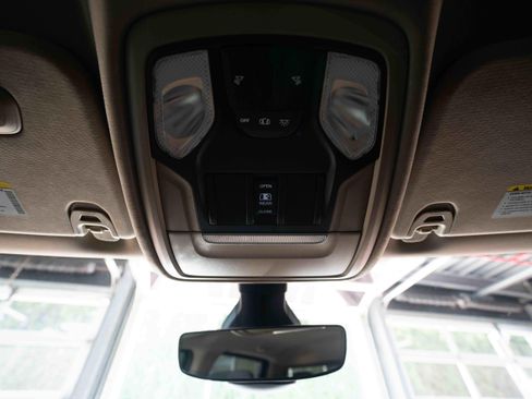 Used 2019 RAM 1500 Big Horn AWD/4WD image 17