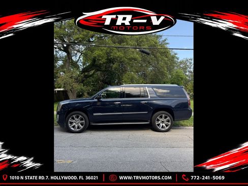 Used 2017 Cadillac Escalade ESV Luxury AWD/4WD image 8