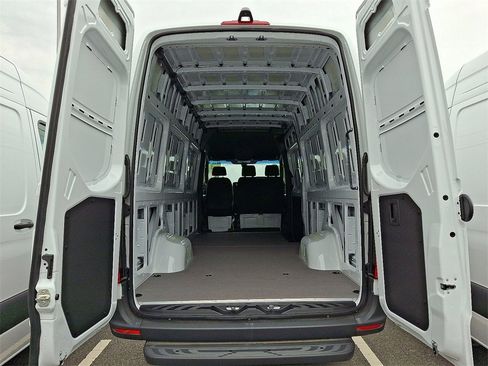 New 2025 Mercedes-Benz Sprinter 3500 image 19