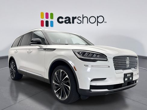 Used 2023 Lincoln Aviator Reserve w/ Equipment Group 201A AWD/4WD image 7