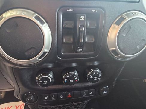 Used 2016 Jeep Wrangler Unlimited Sahara w/ Dual Top Group image 13