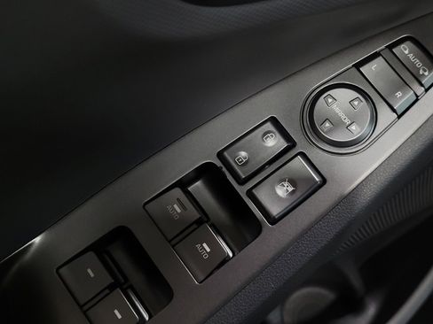 Used 2021 Hyundai Ioniq Limited image 27