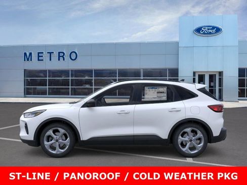 New 2025 Ford Escape ST-Line w/ Cold Weather Package image 4