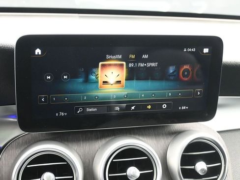 Used 2021 Mercedes-Benz GLC 300 4MATIC image 14