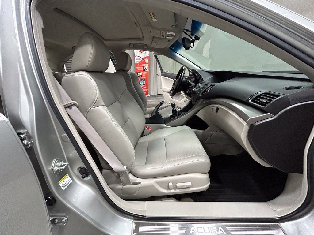 Used 2009 Acura TSX w/ Technology Package FWD image 40