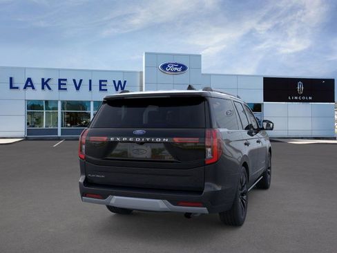 New 2026 Ford Expedition Platinum w/ Driver's Package image 8