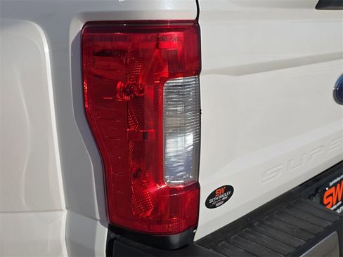 Used 2019 Ford F350 Lariat w/ Lariat Value Package image 33