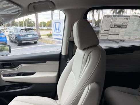 New 2026 Honda Odyssey EX-L image 10