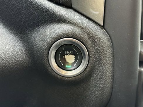 Used 2020 Chevrolet Silverado 1500 LT w/ All-Star Edition image 28